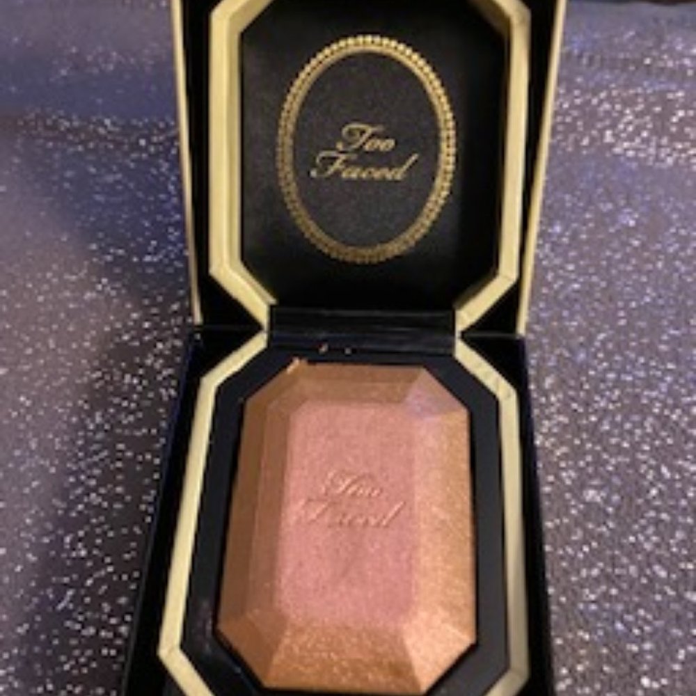 Two Faces Diamond Light Canary Diamond Color